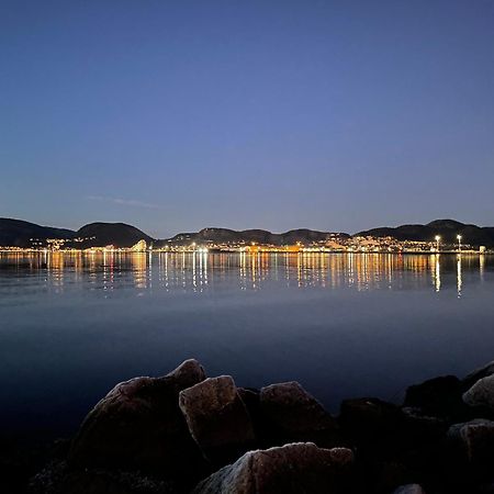Appartement Stille Og Landlig, Men Sentrumsnaer Leilighet à Namsos Extérieur photo