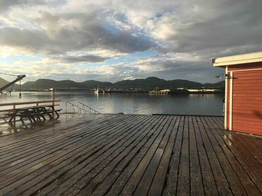 Appartement Stille Og Landlig, Men Sentrumsnaer Leilighet à Namsos Extérieur photo