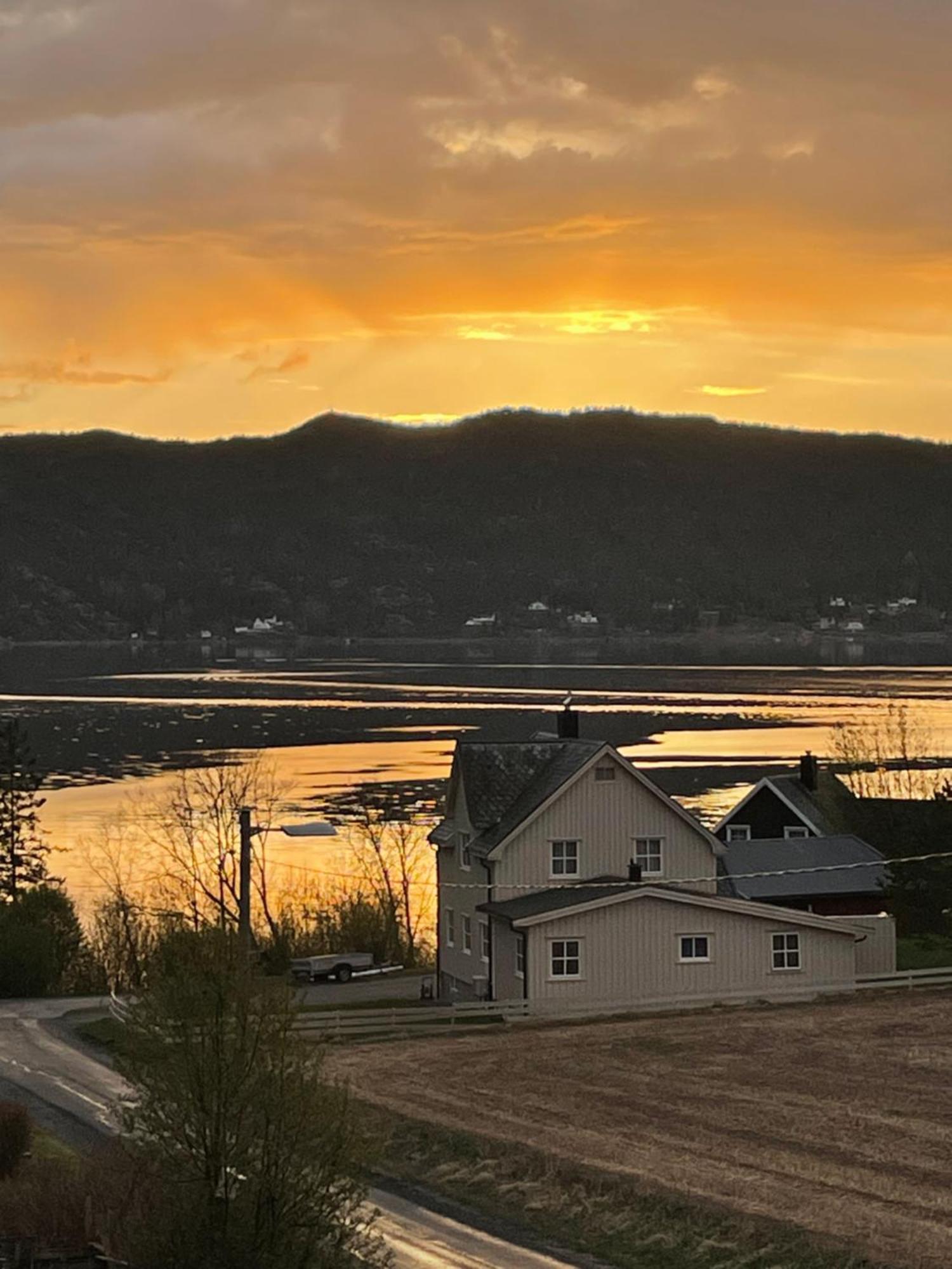 Appartement Stille Og Landlig, Men Sentrumsnaer Leilighet à Namsos Extérieur photo