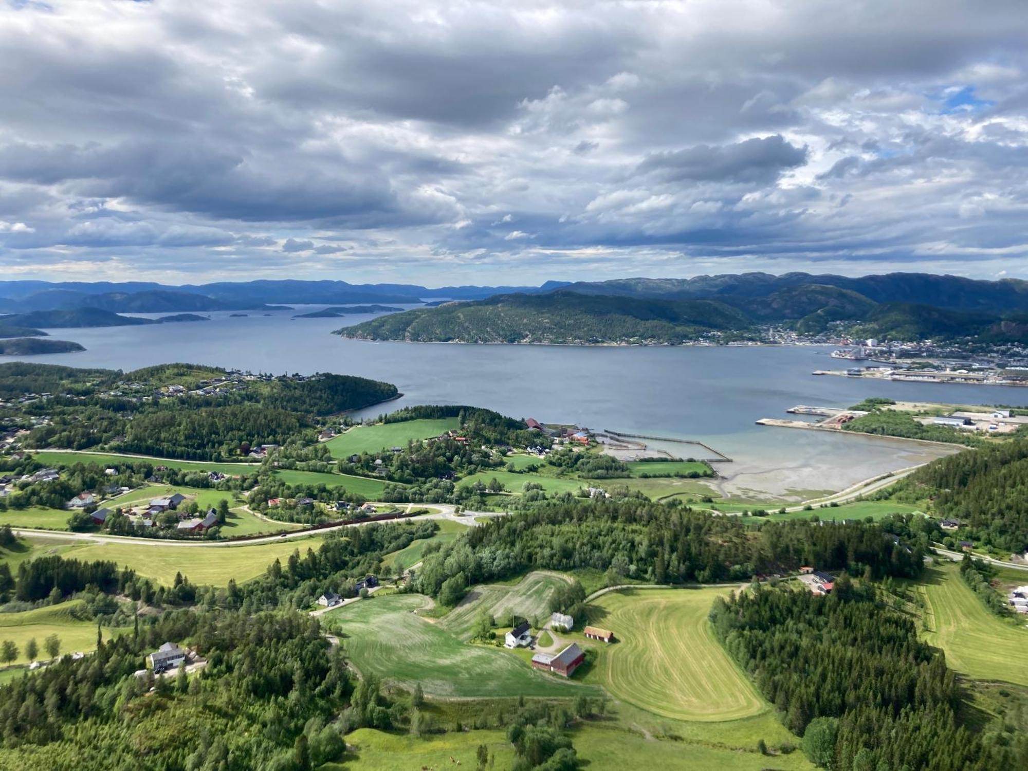 Appartement Stille Og Landlig, Men Sentrumsnaer Leilighet à Namsos Extérieur photo